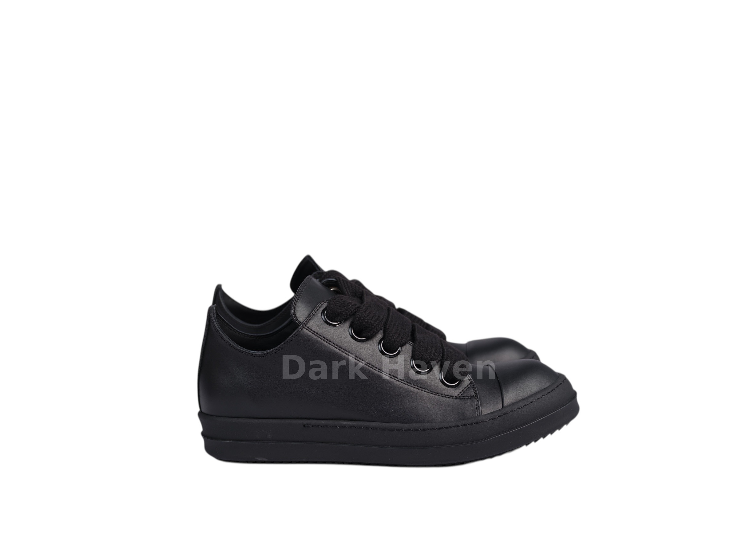Mainline Jumbo Lace Low Sneakers