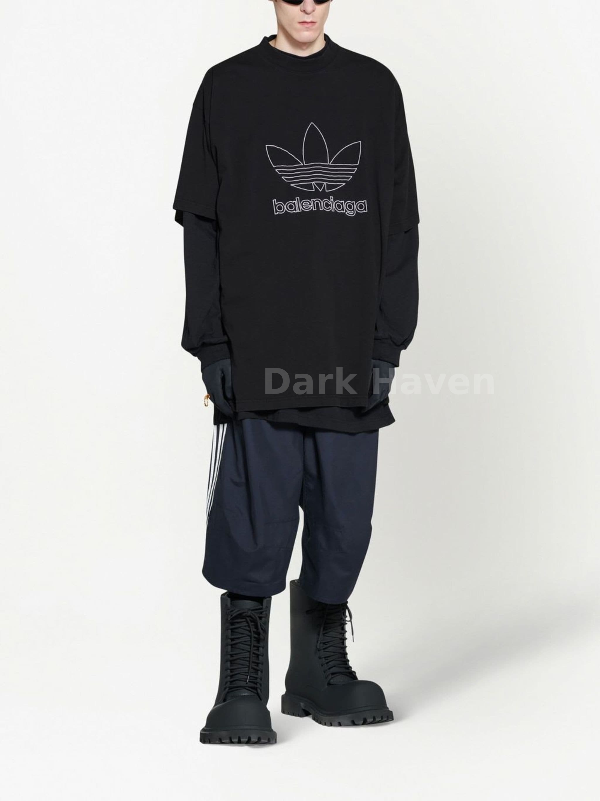 Trefoil Outline Oversized T-Shirt Black