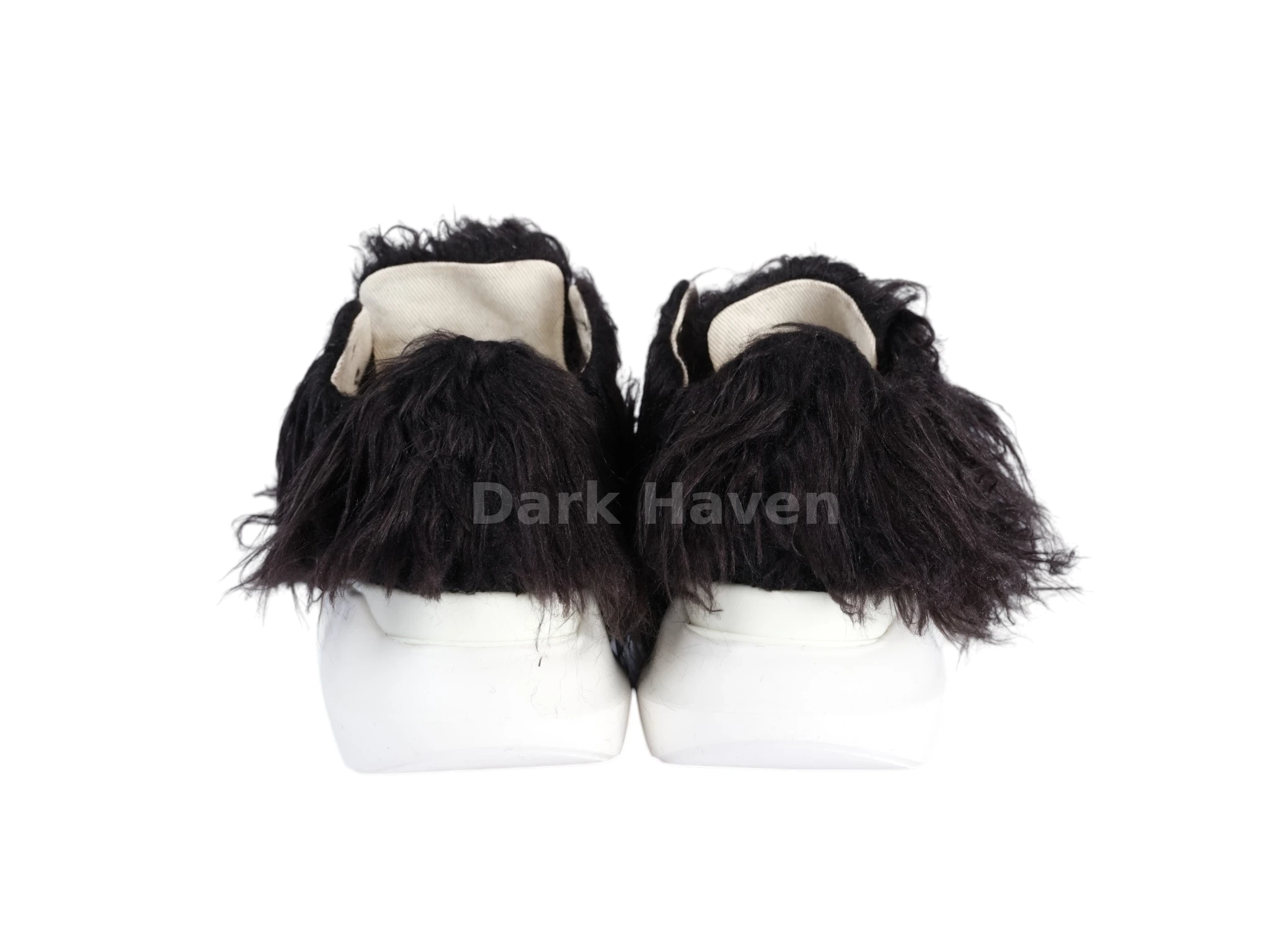 Abstract Fur Yeti Black Low Sneakers