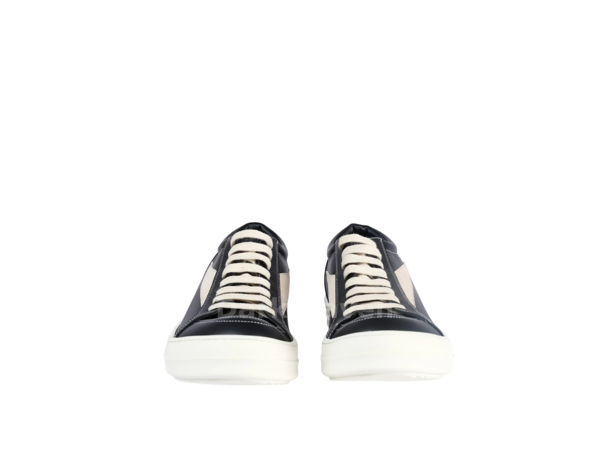Luxor Vintage Leather Black/Milk