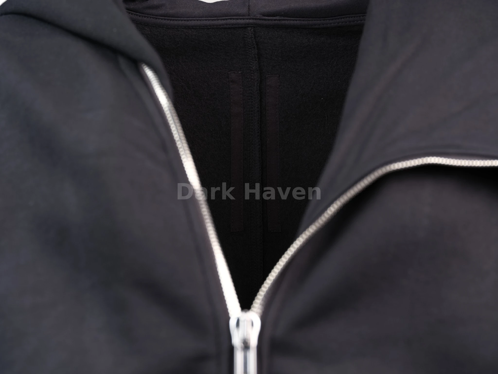 VICIOUS MOUNTAIN HOODIE