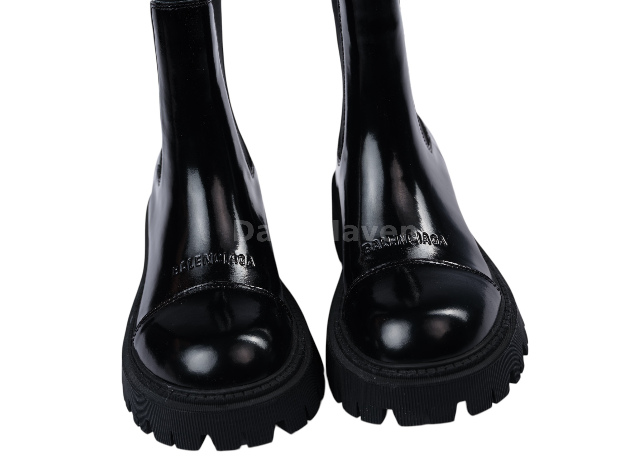 Strike Chelsea Boot Black Leather