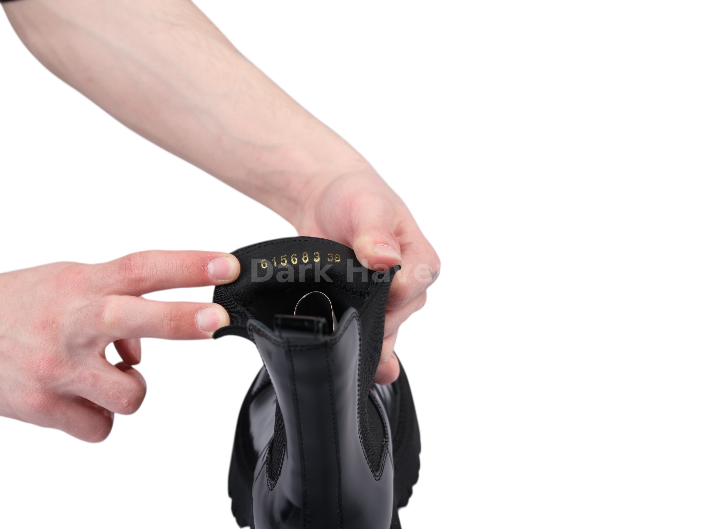 Strike Chelsea Boot Black Leather