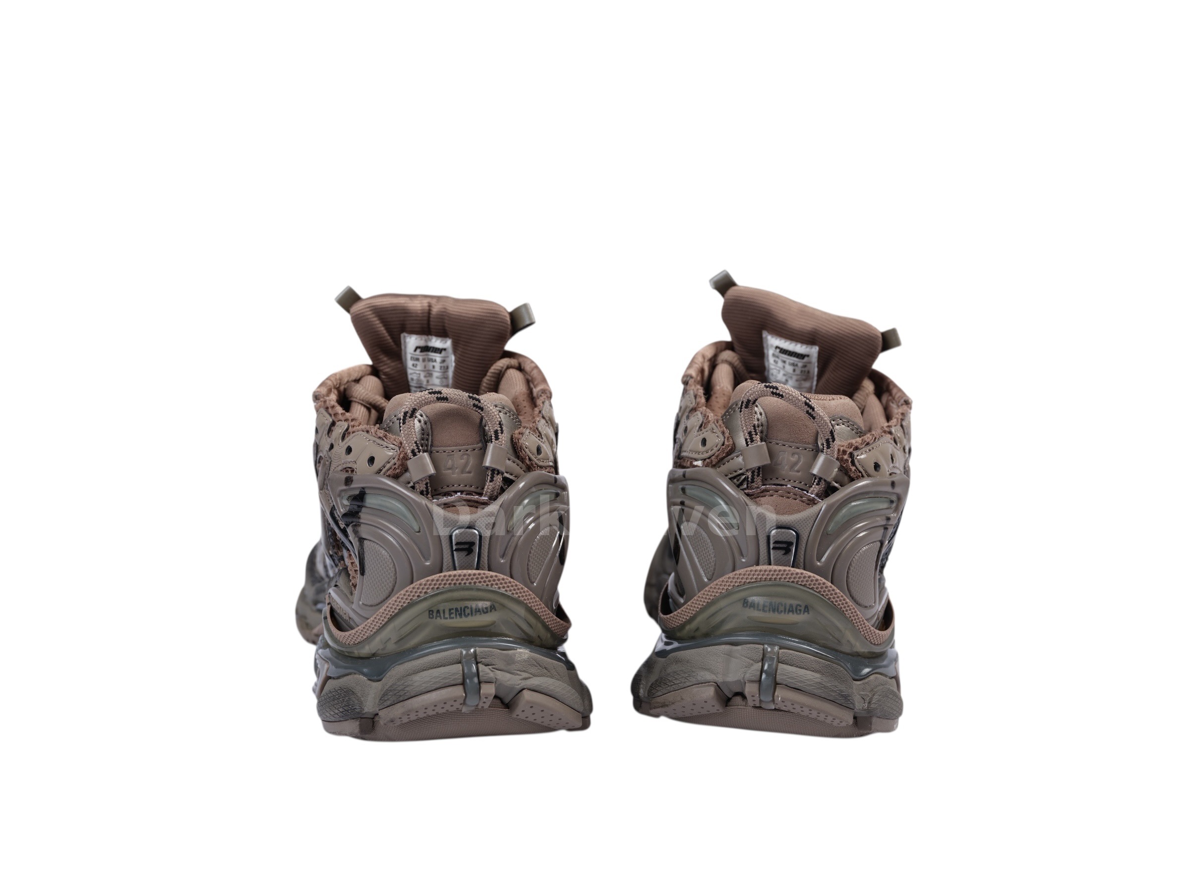 Runner Graffiti Dark Taupe / Black