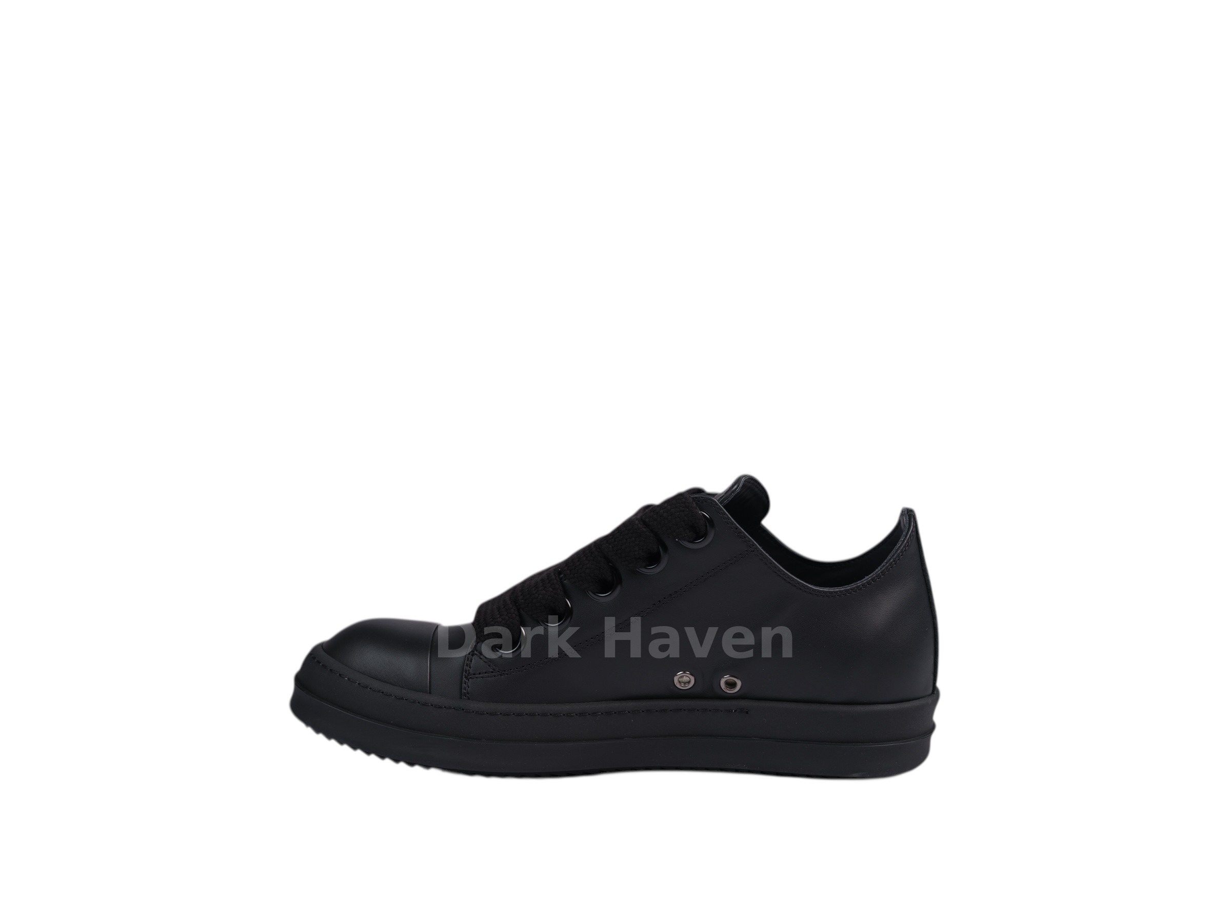 Mainline Jumbo Lace Low Sneakers