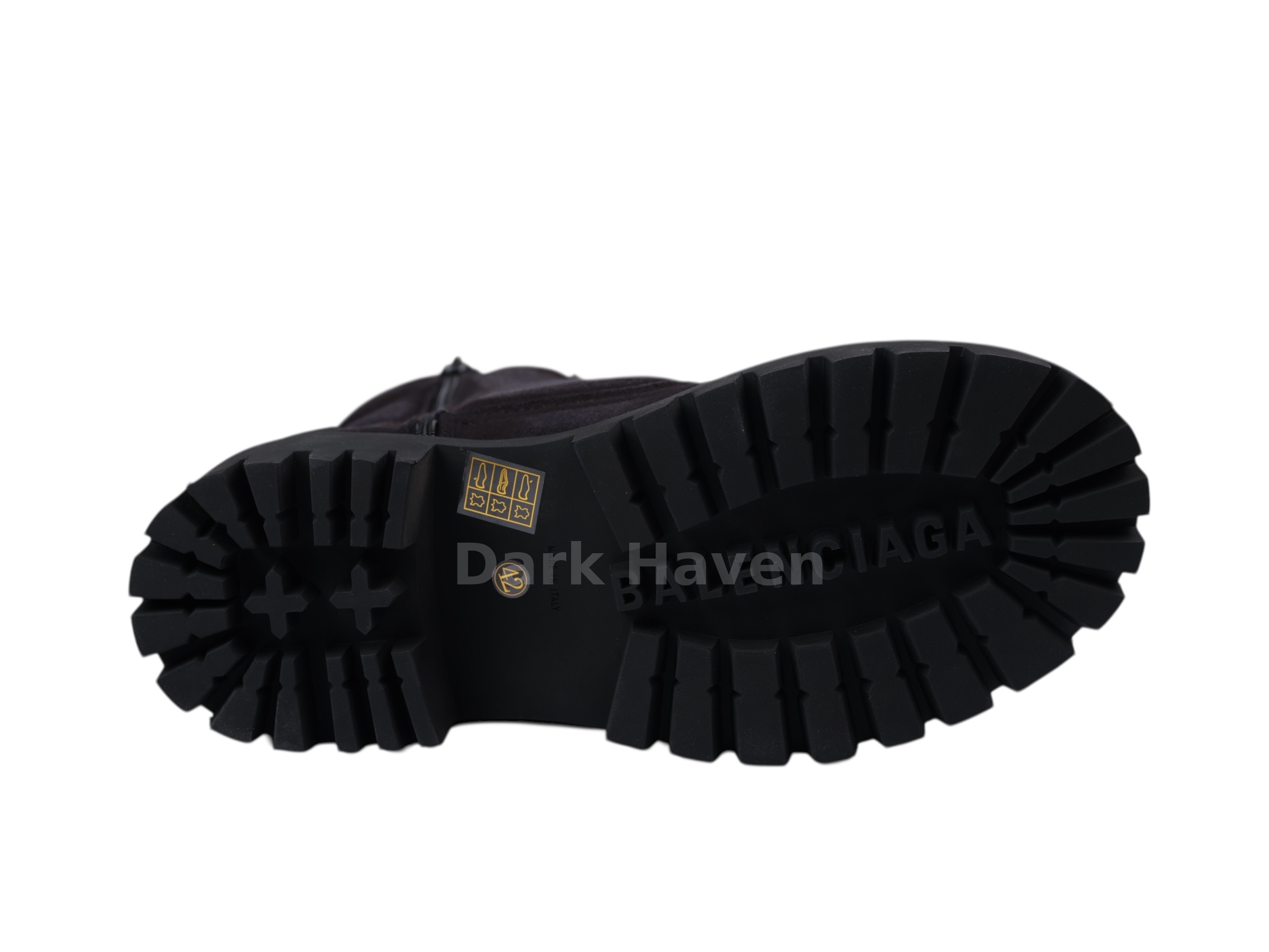 Strike Boots Canvas Black