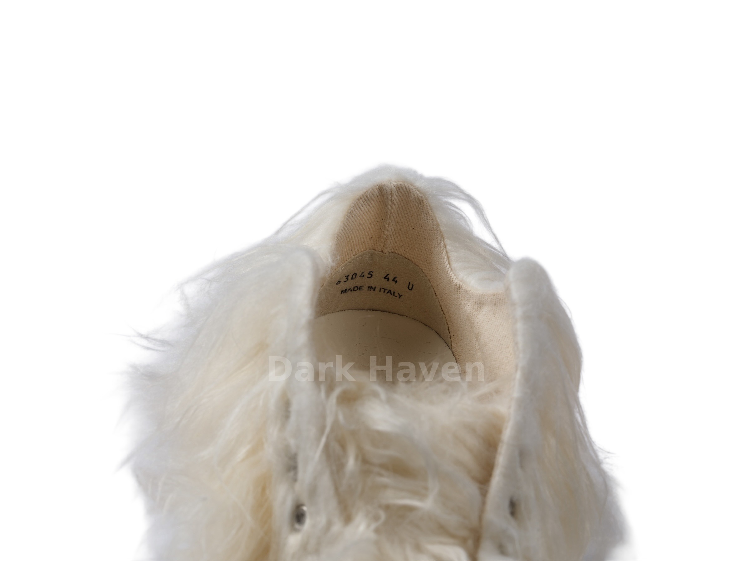 Abstract Fur Yeti Beige Low Sneakers