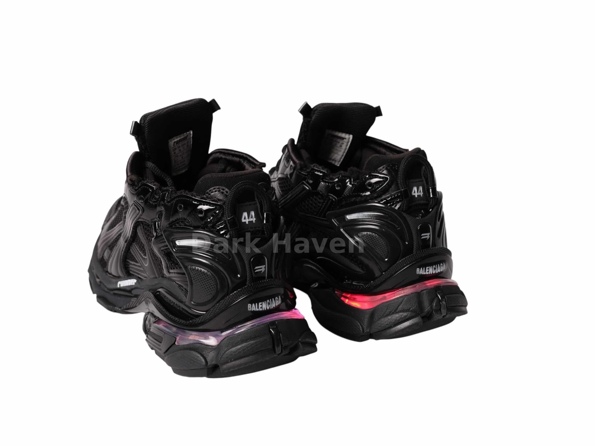 Runner LED Black 2026